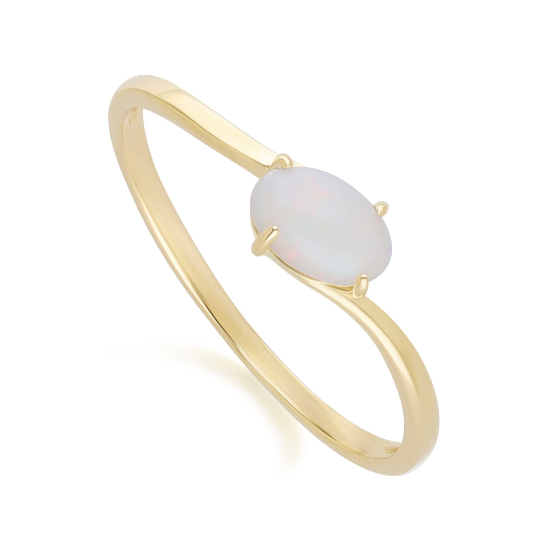 Klassischer ovaler Opal-Cabochon-Ring in 9 Karat Gelbgold